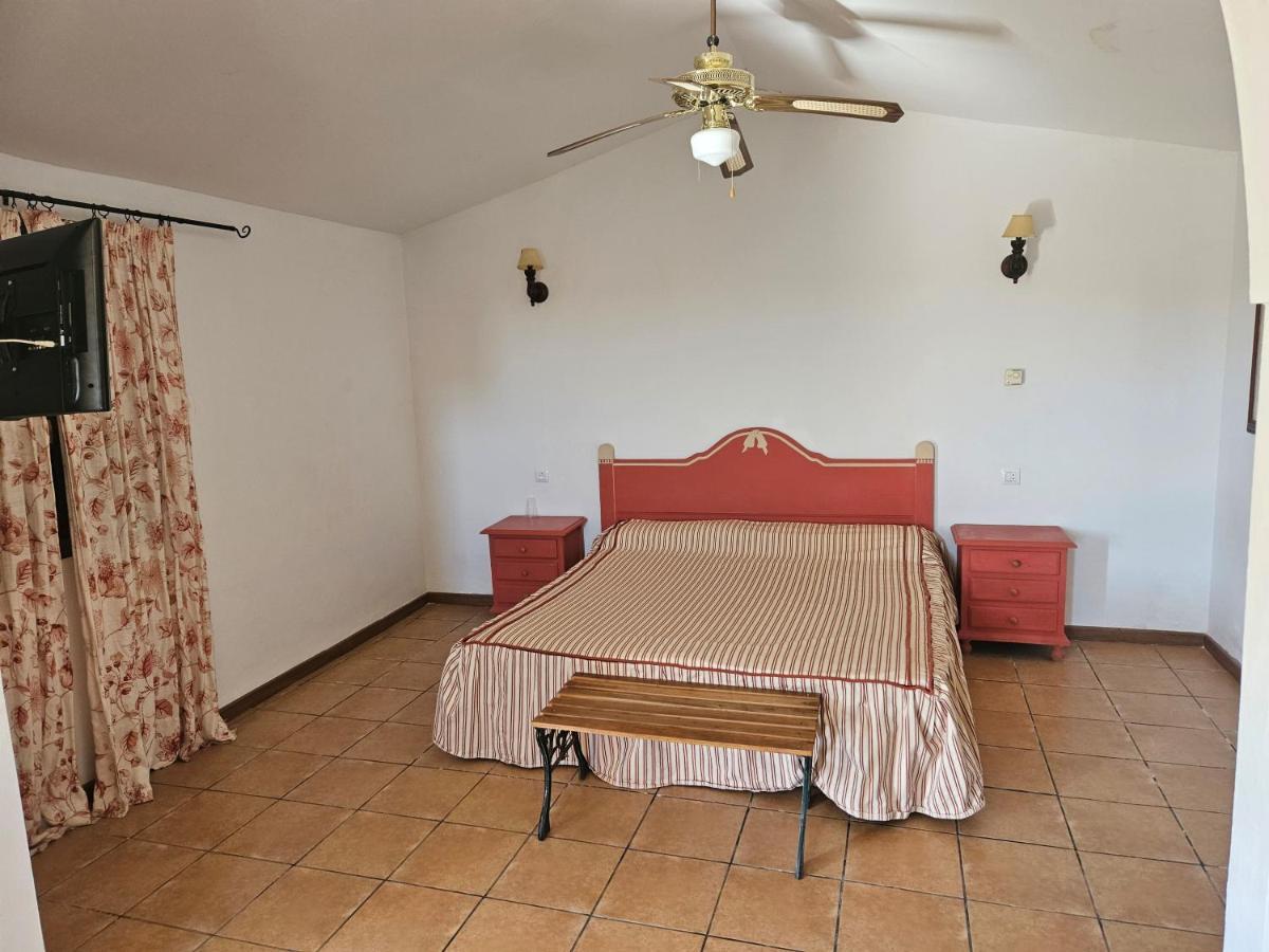 Hotel Rural Portilla De Monfraguee Toril  エクステリア 写真